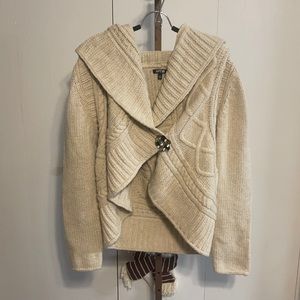 Adorable Sweater by Apt. 9